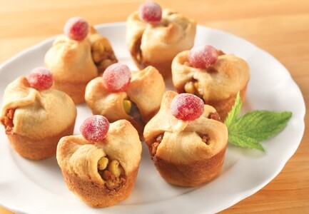 Baked Brie Bites with Sugared Cranberries