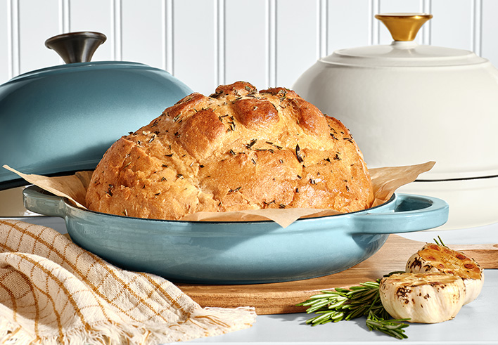 Garlic and Herb Dutch Oven Bread