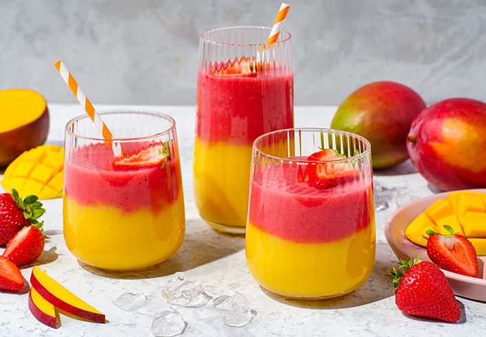 Strawberry Mango Smoothie - FeelGoodFoodie
