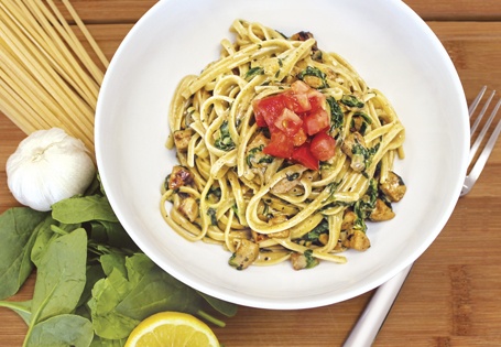 Spinach Cream Sauce with Turkey Italian Sausage Over Linguine